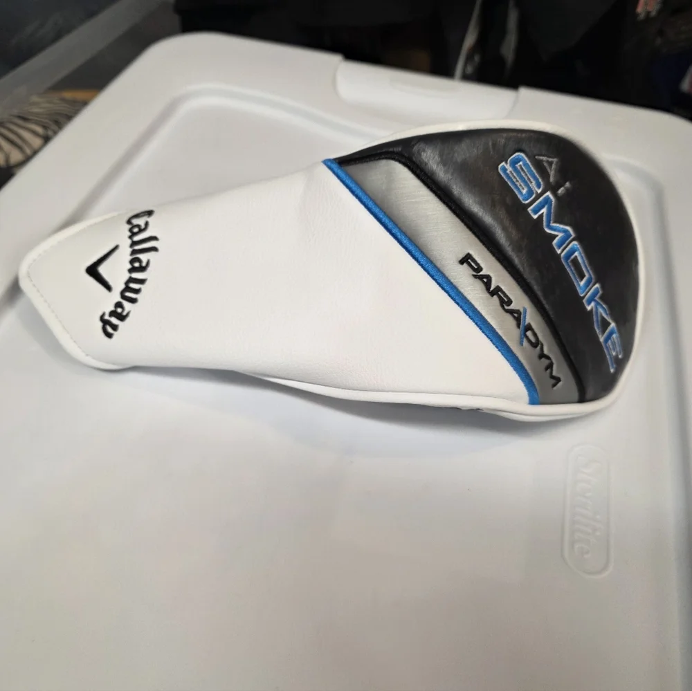 New Callaway White Black and Blue Paradym Smoke Iron Headcover